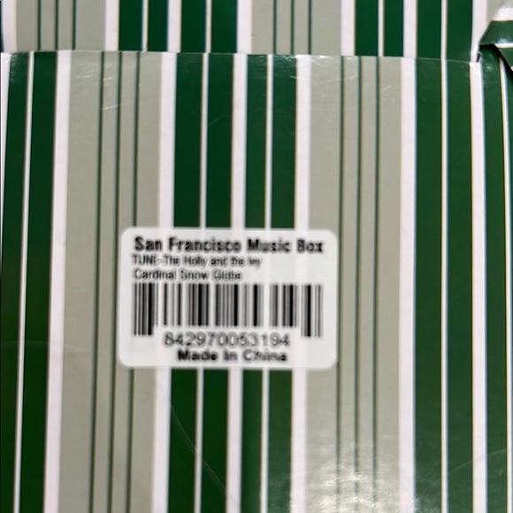 San Francisco Music Box Company Cardinal Snow Globe - Picture 3 of 3